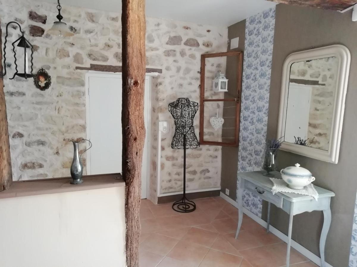 Les Bories En Champagne Villa Montlevon Екстериор снимка