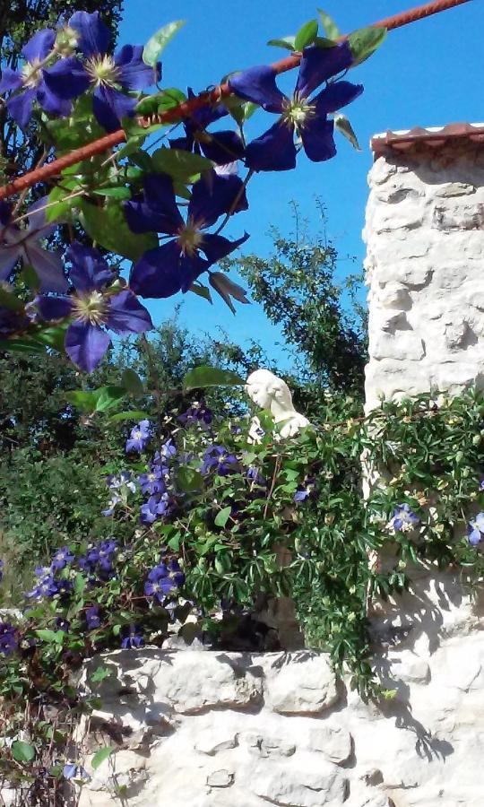 Les Bories En Champagne Villa Montlevon Екстериор снимка