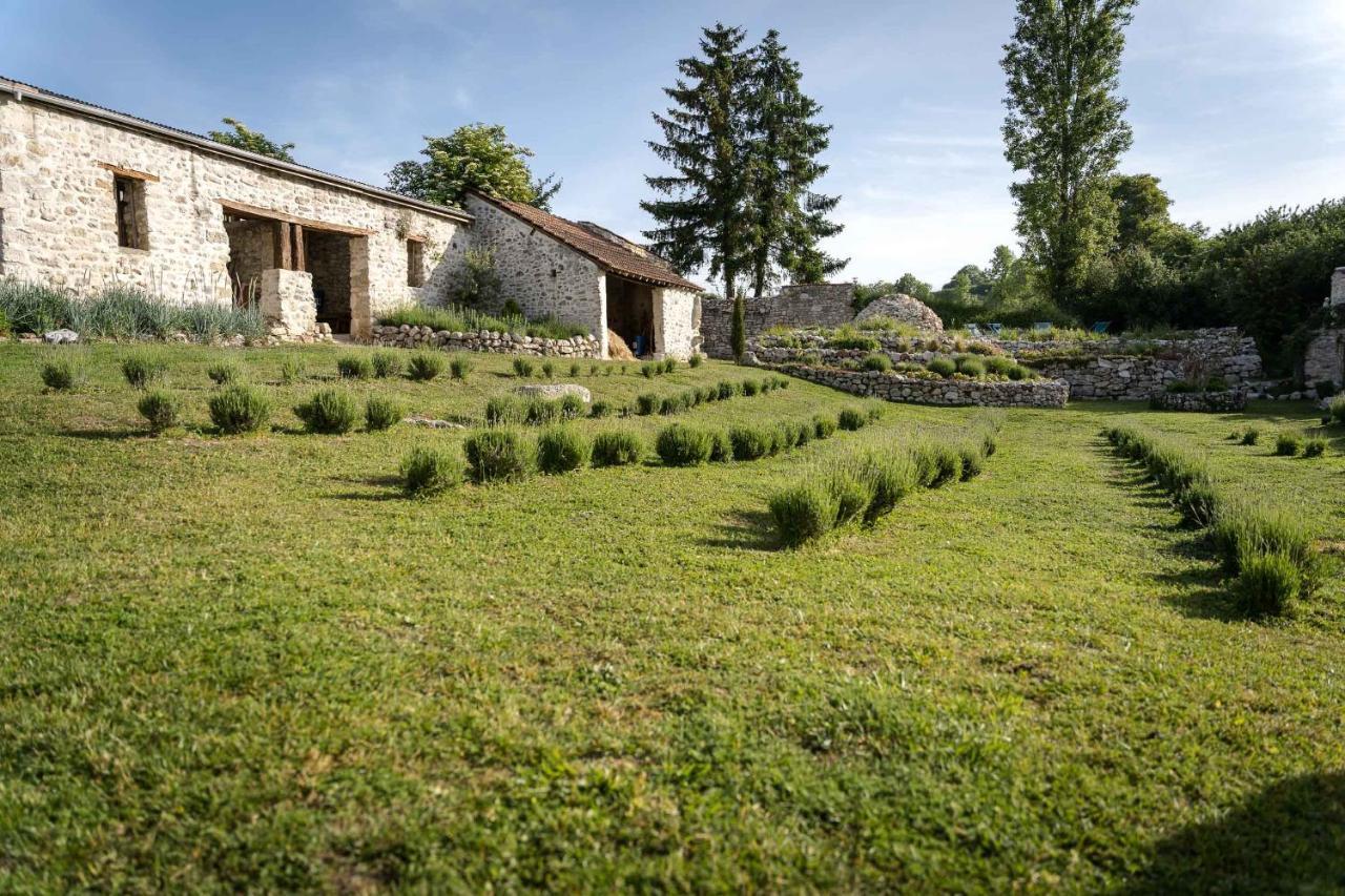 Les Bories En Champagne Villa Montlevon Екстериор снимка
